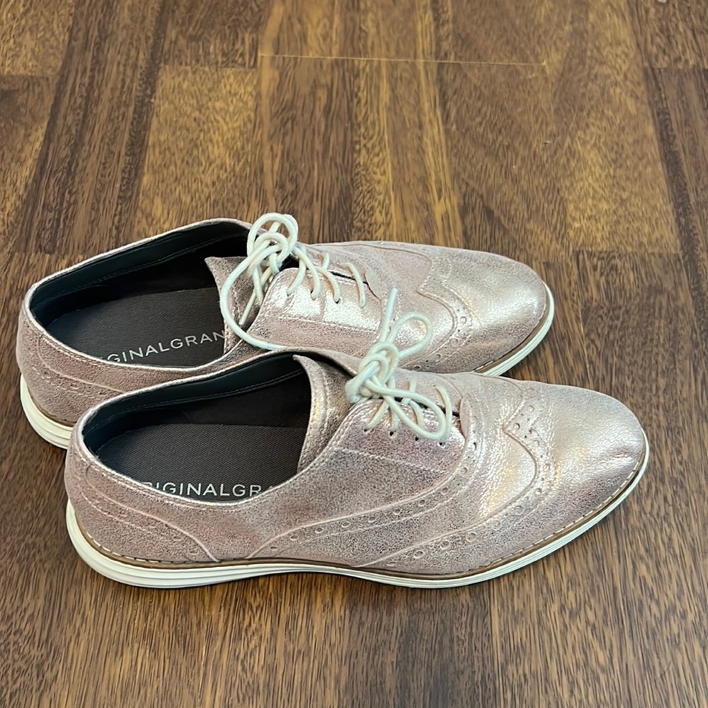 Cole Haan Oxford dice 8.5M